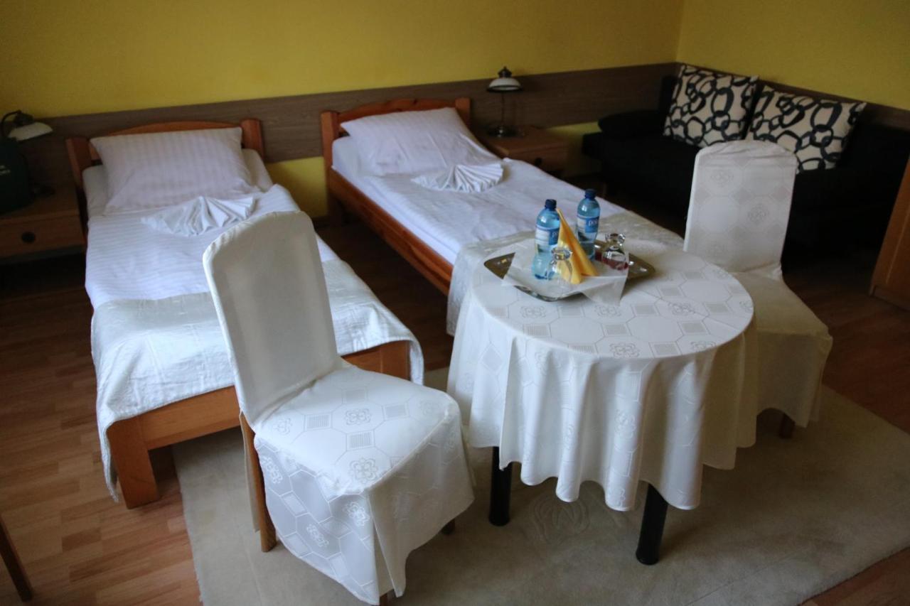 Hotel Polonia Chojnice Εξωτερικό φωτογραφία